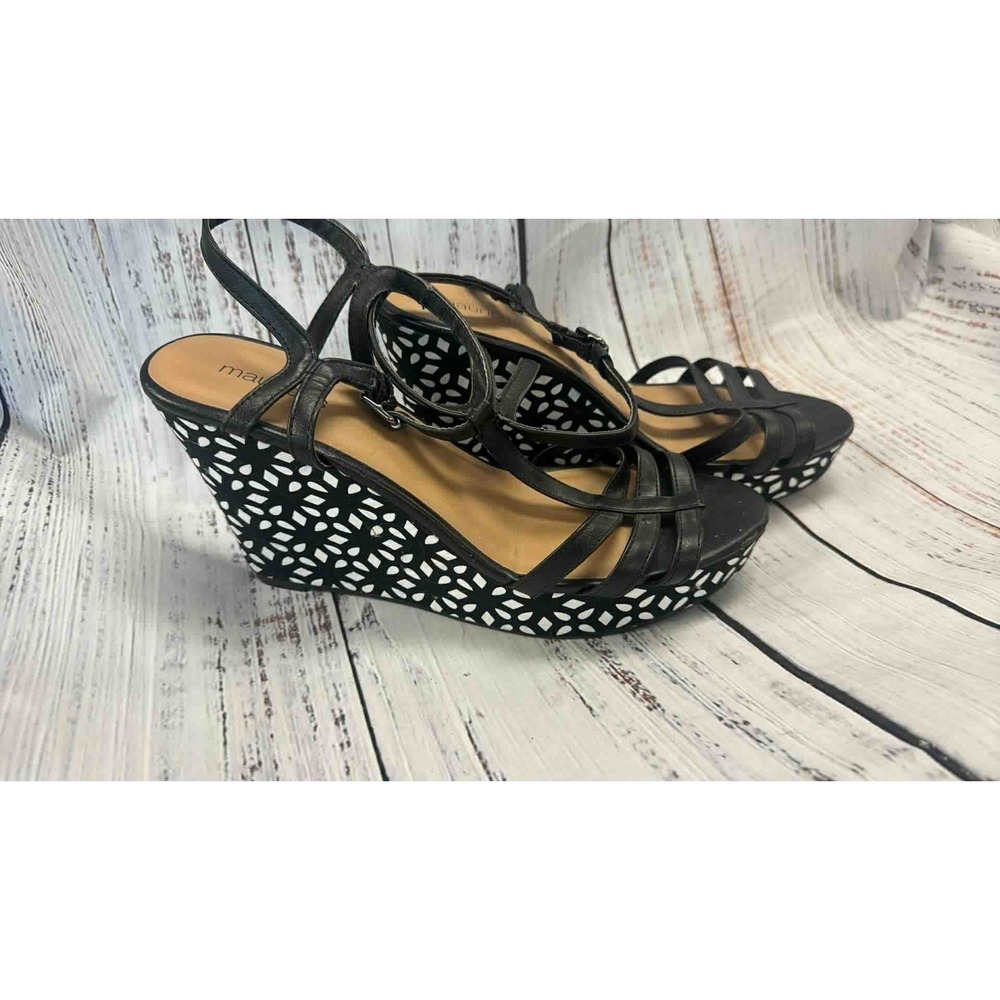 Maurices‎ Black White Cutout Wedge Sandals Women's Size 10